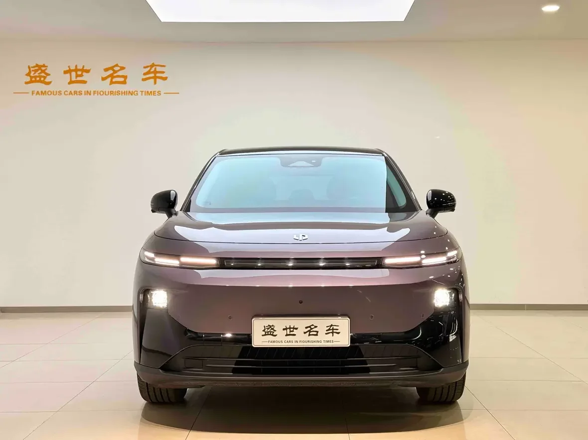 Leapmotor B10