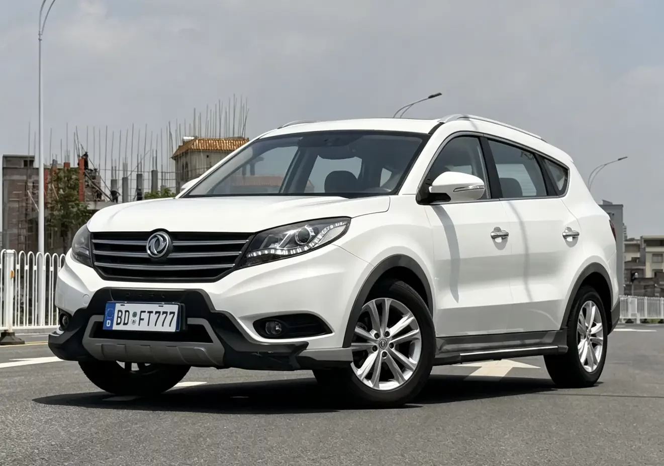 Dongfeng Fengon 580
