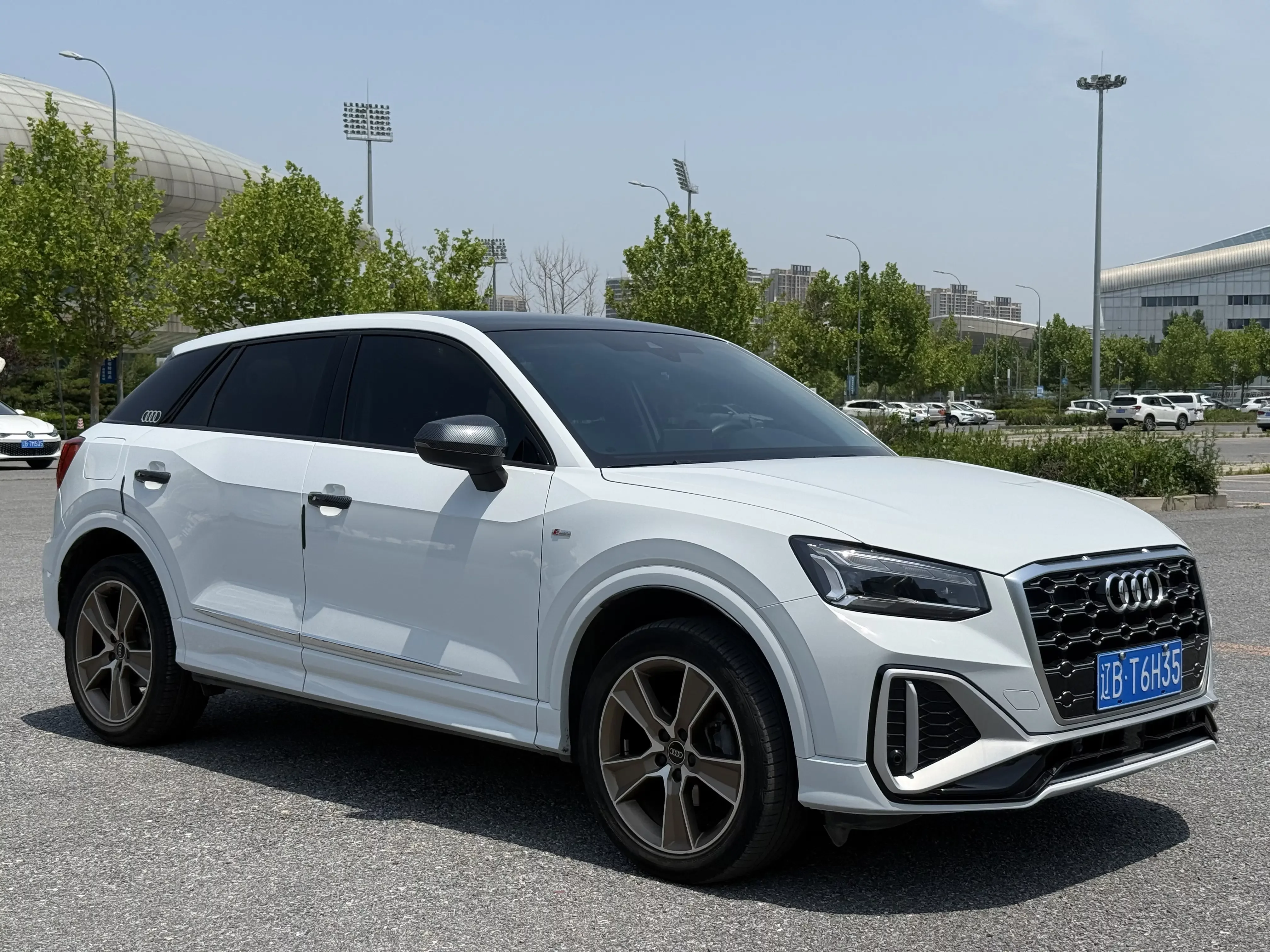 Audi Q2L