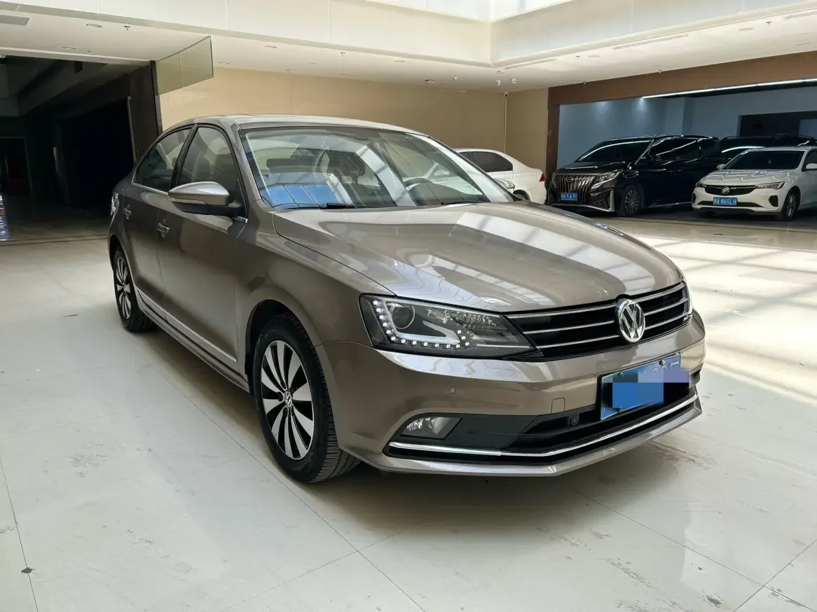 Volkswagen Sagitar