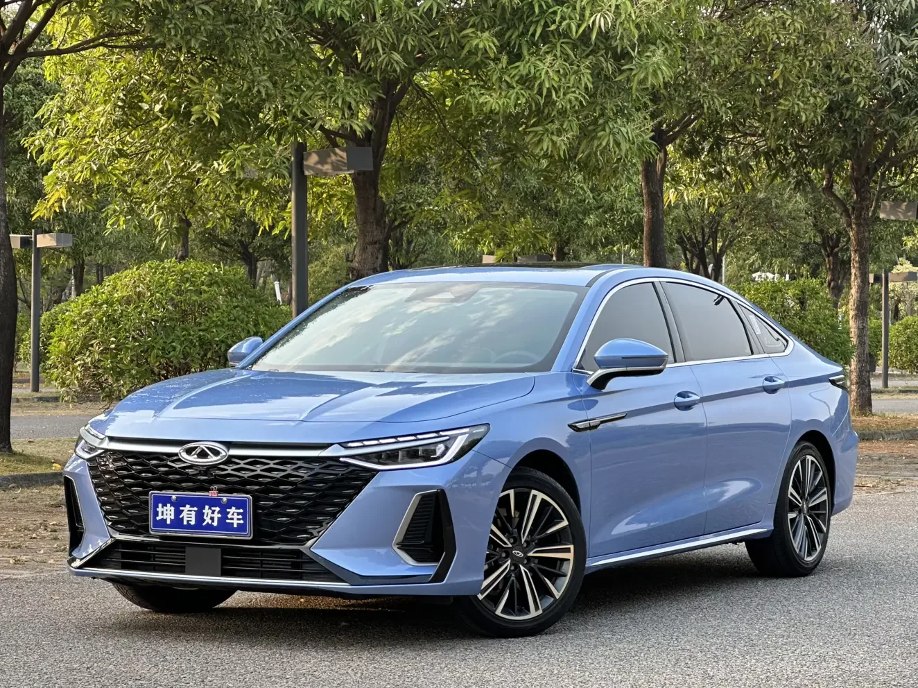 Chery Arrizo 8