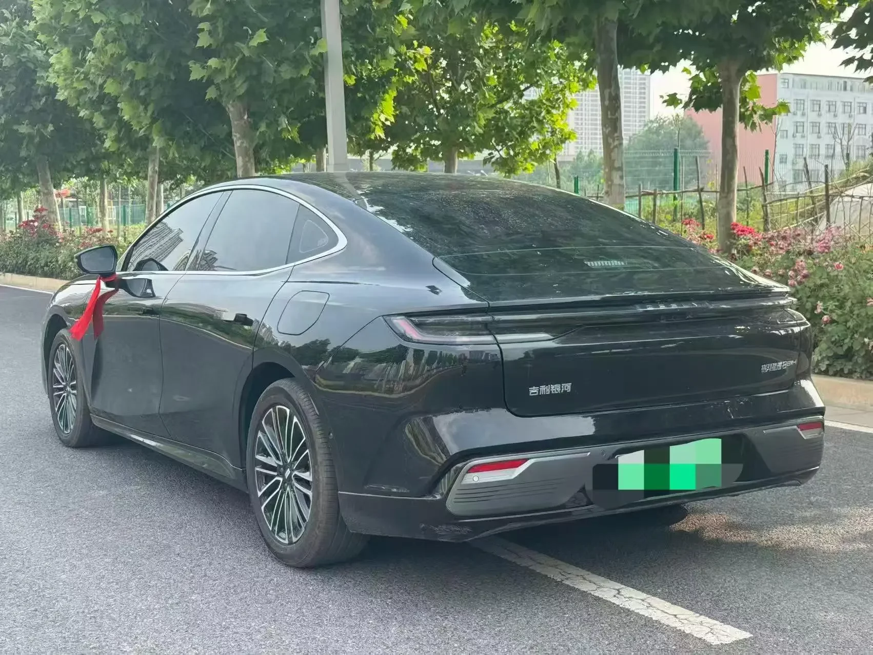 Geely Galaxy Star 8 PHEV