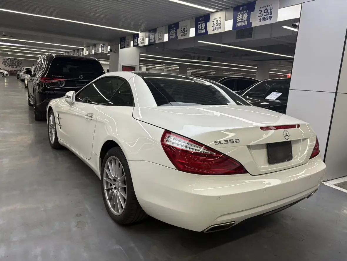 Mercedes-Benz SL Class