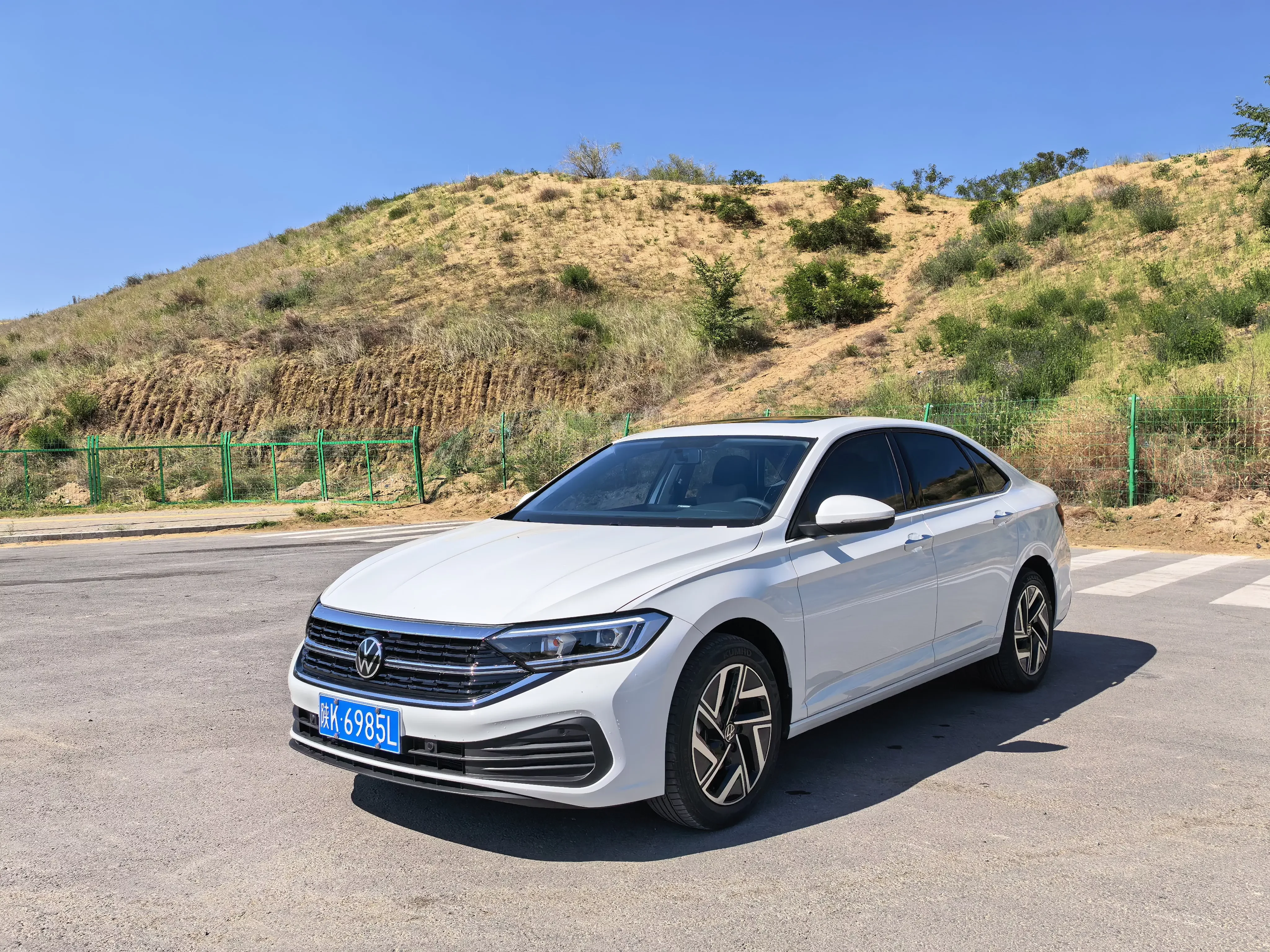 Volkswagen Sagitar