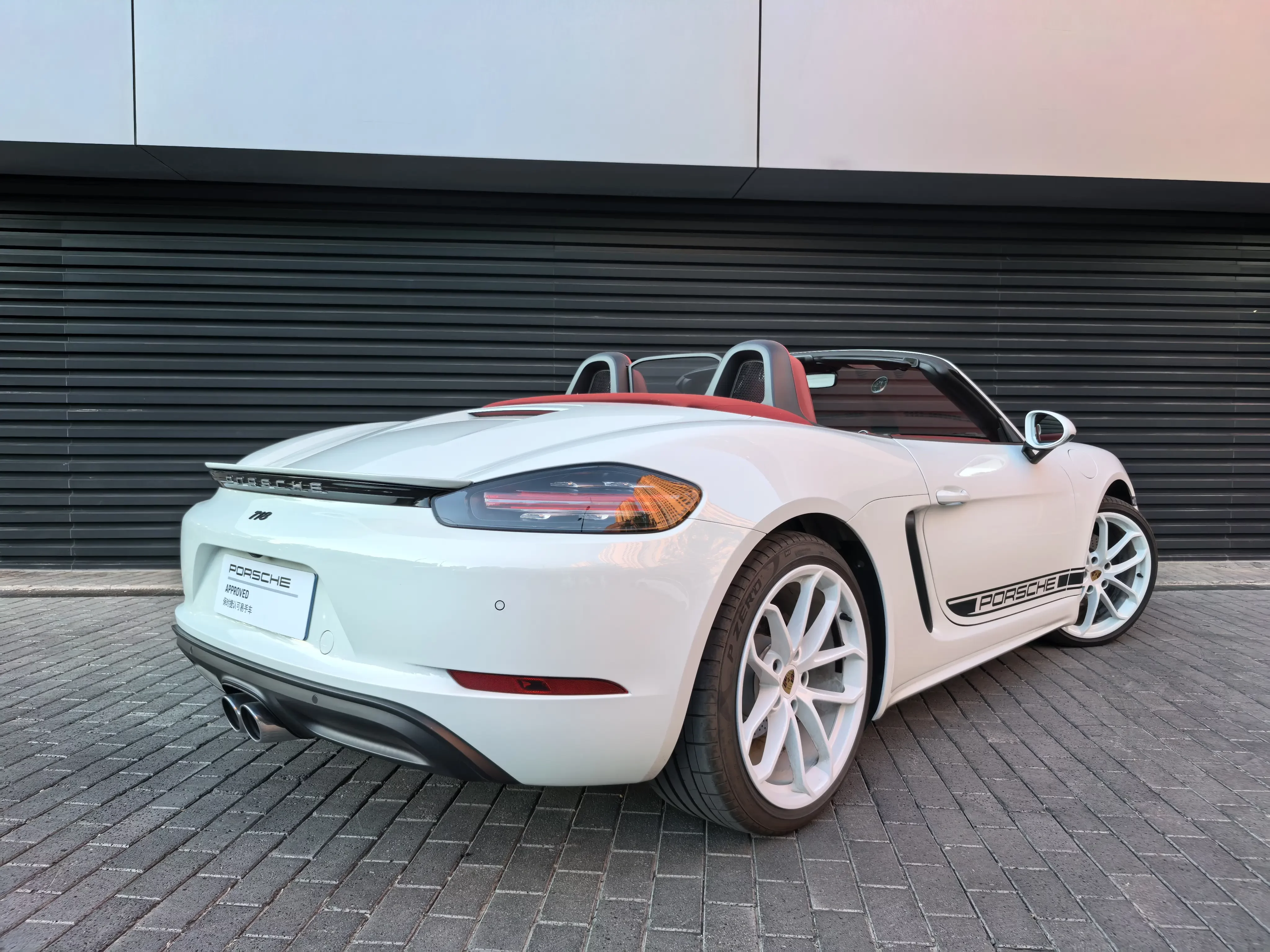 Porsche 718