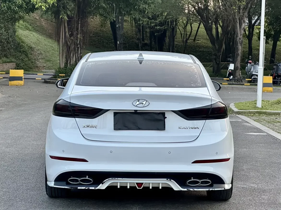 Hyundai lead