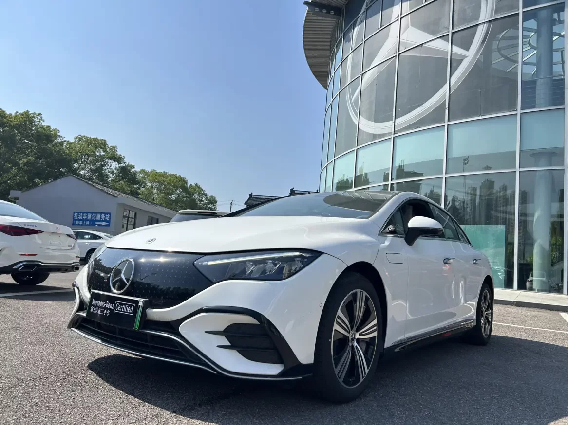 Mercedes-Benz EQE