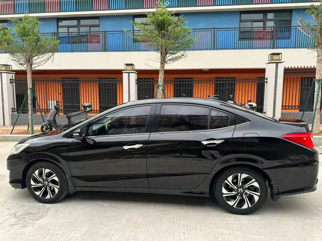 Honda Crider
