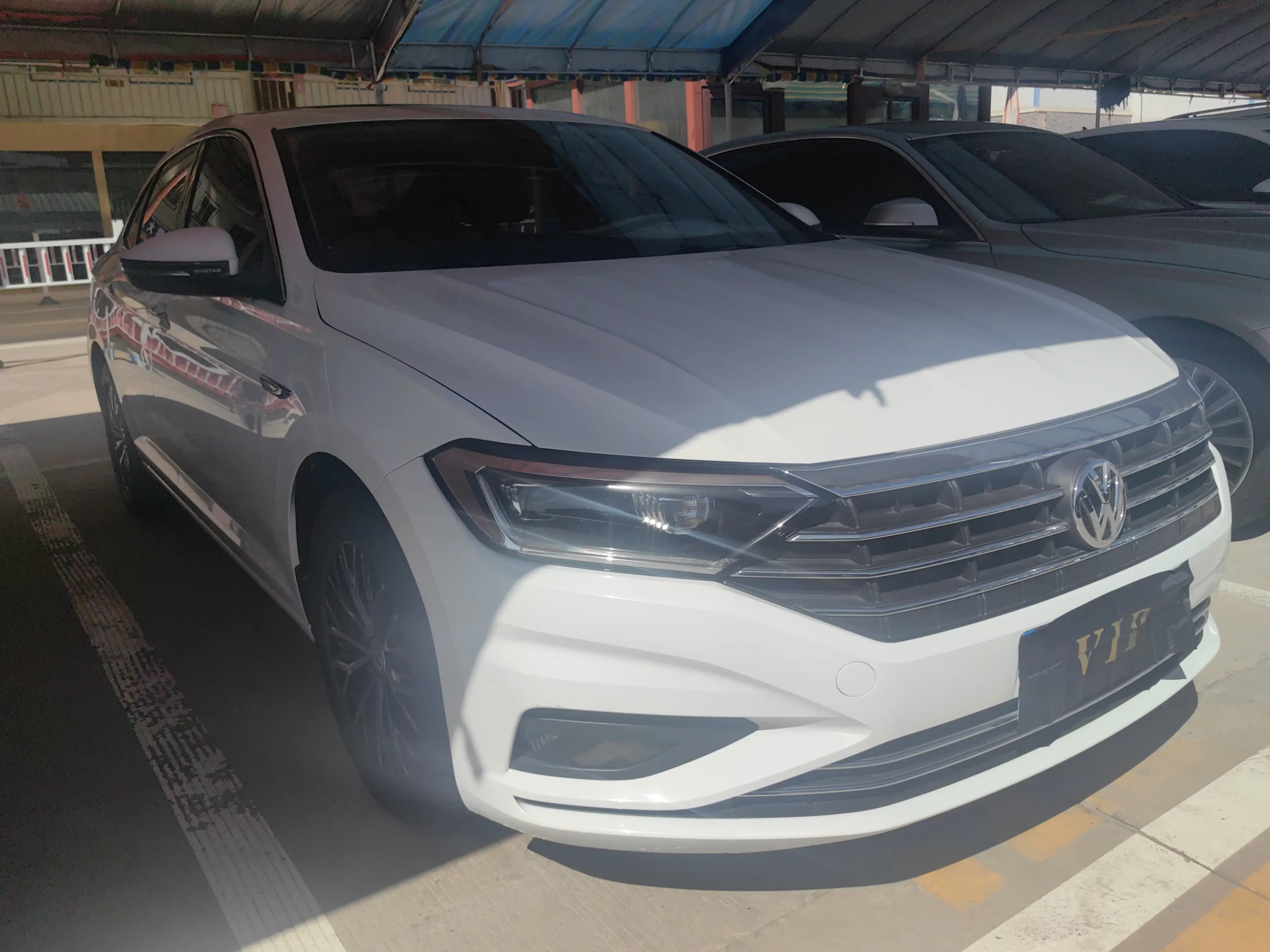 Volkswagen Sagitar