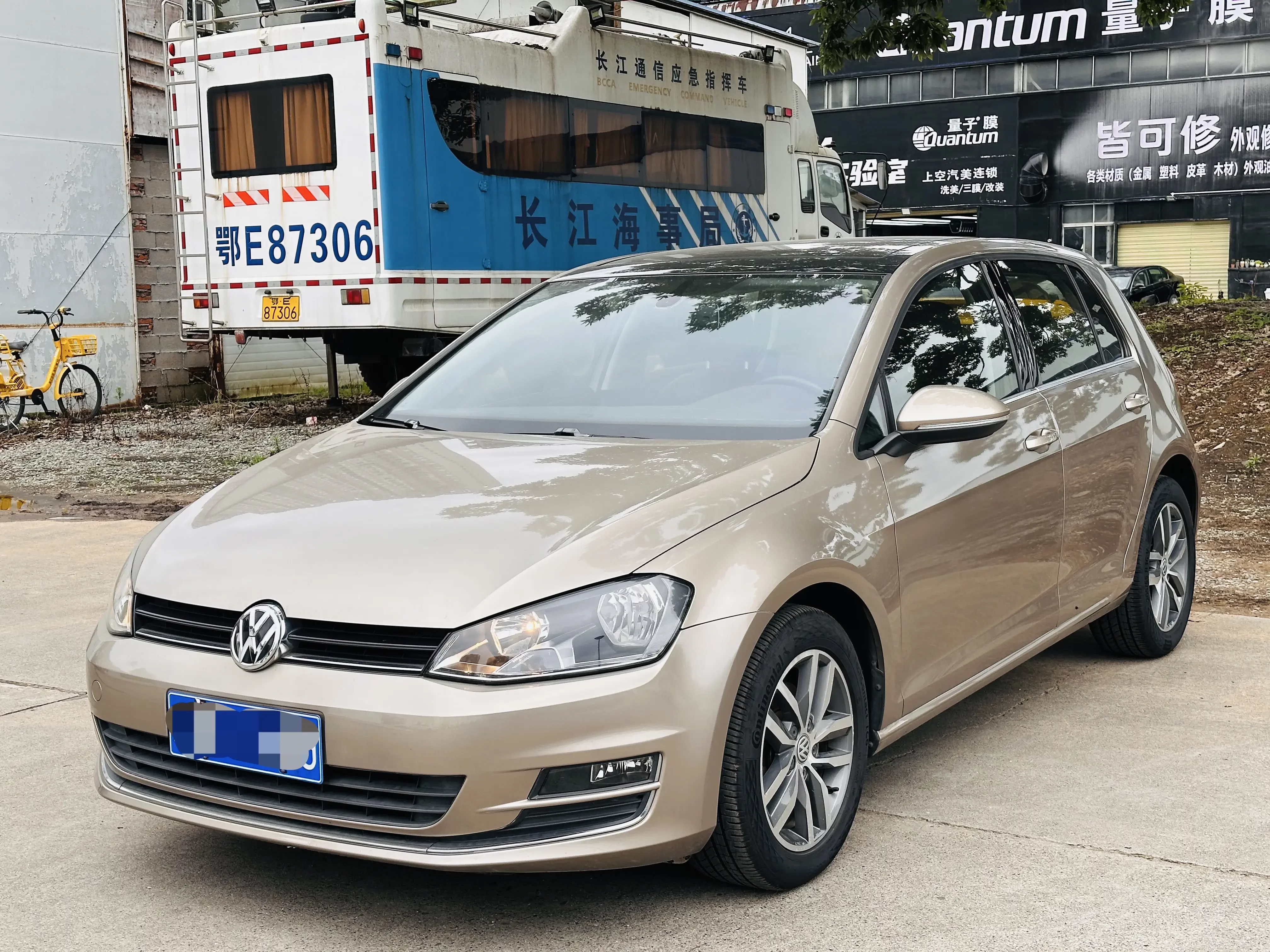 Volkswagen golf