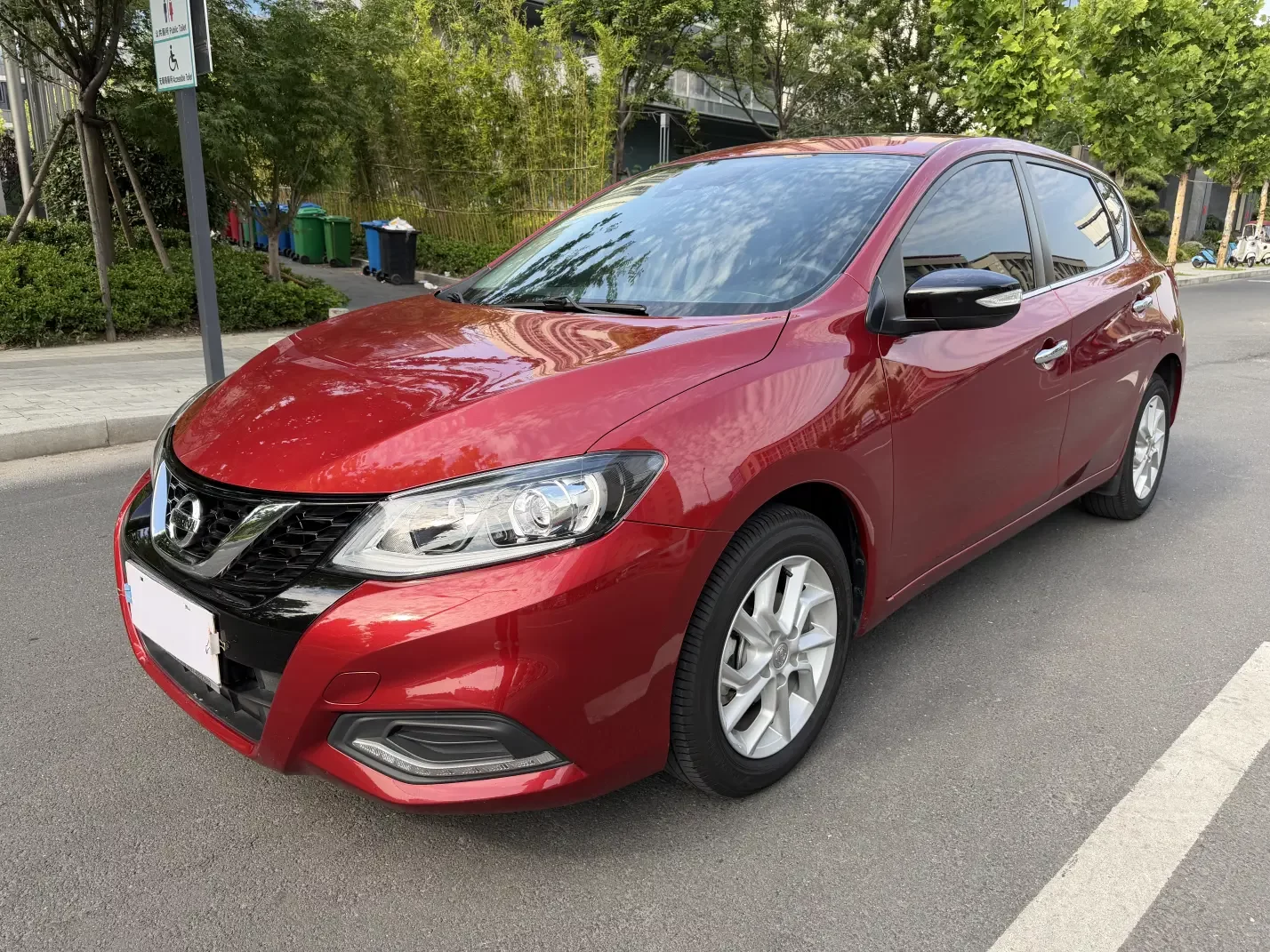Nissan Tiida