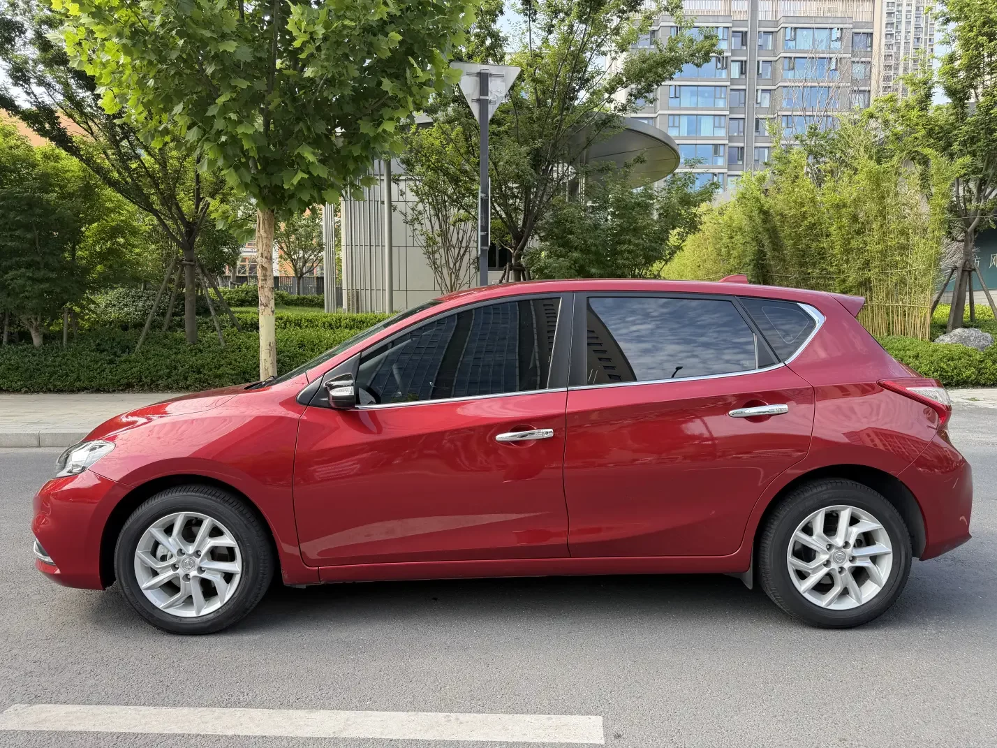 Nissan Tiida
