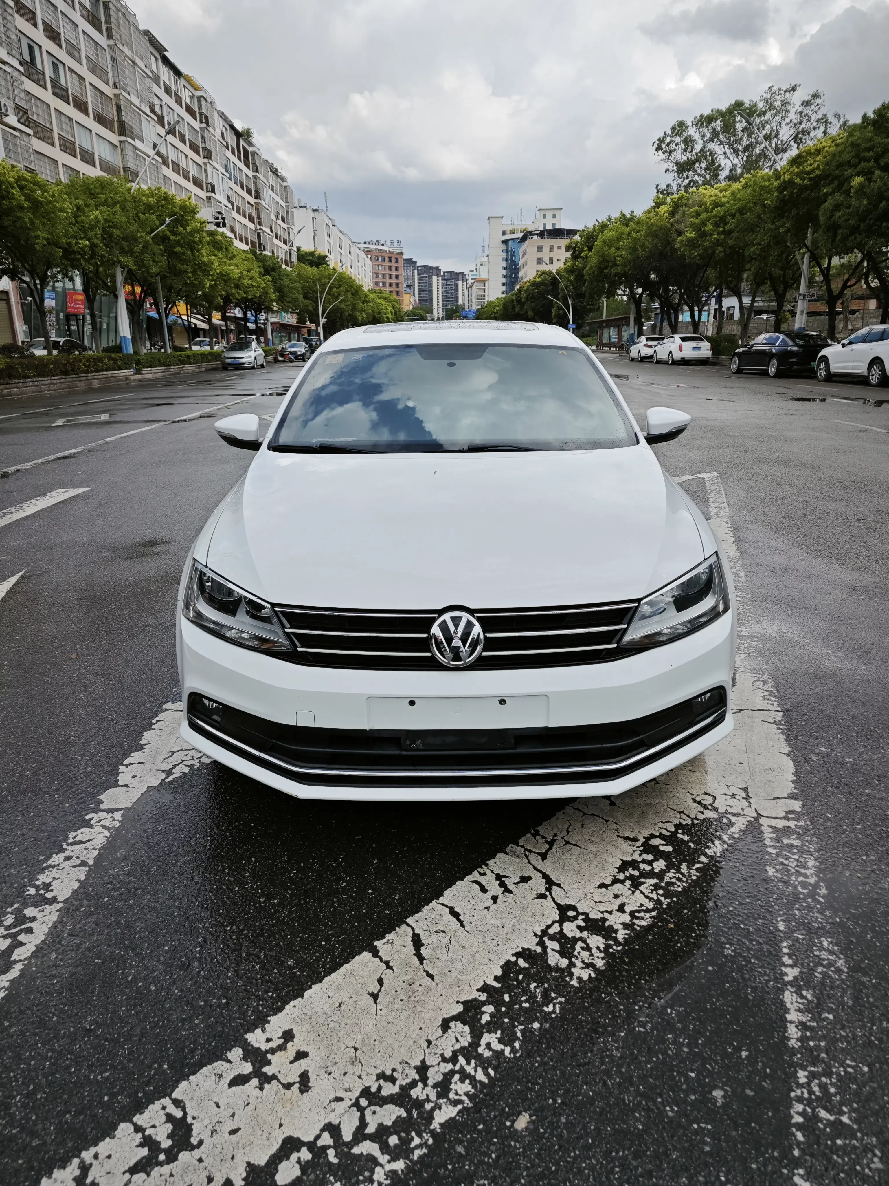 Volkswagen Sagitar