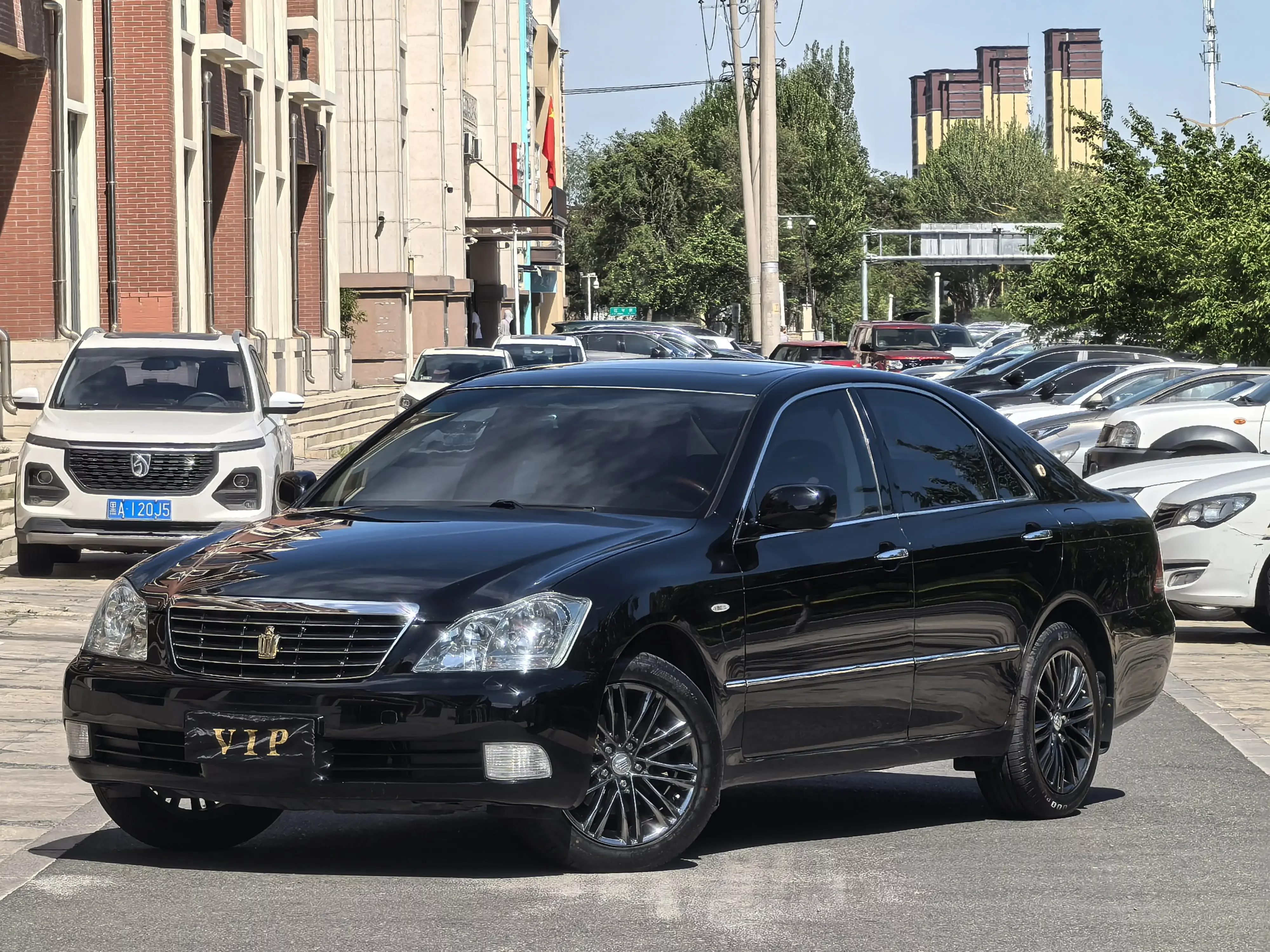 Toyota crown