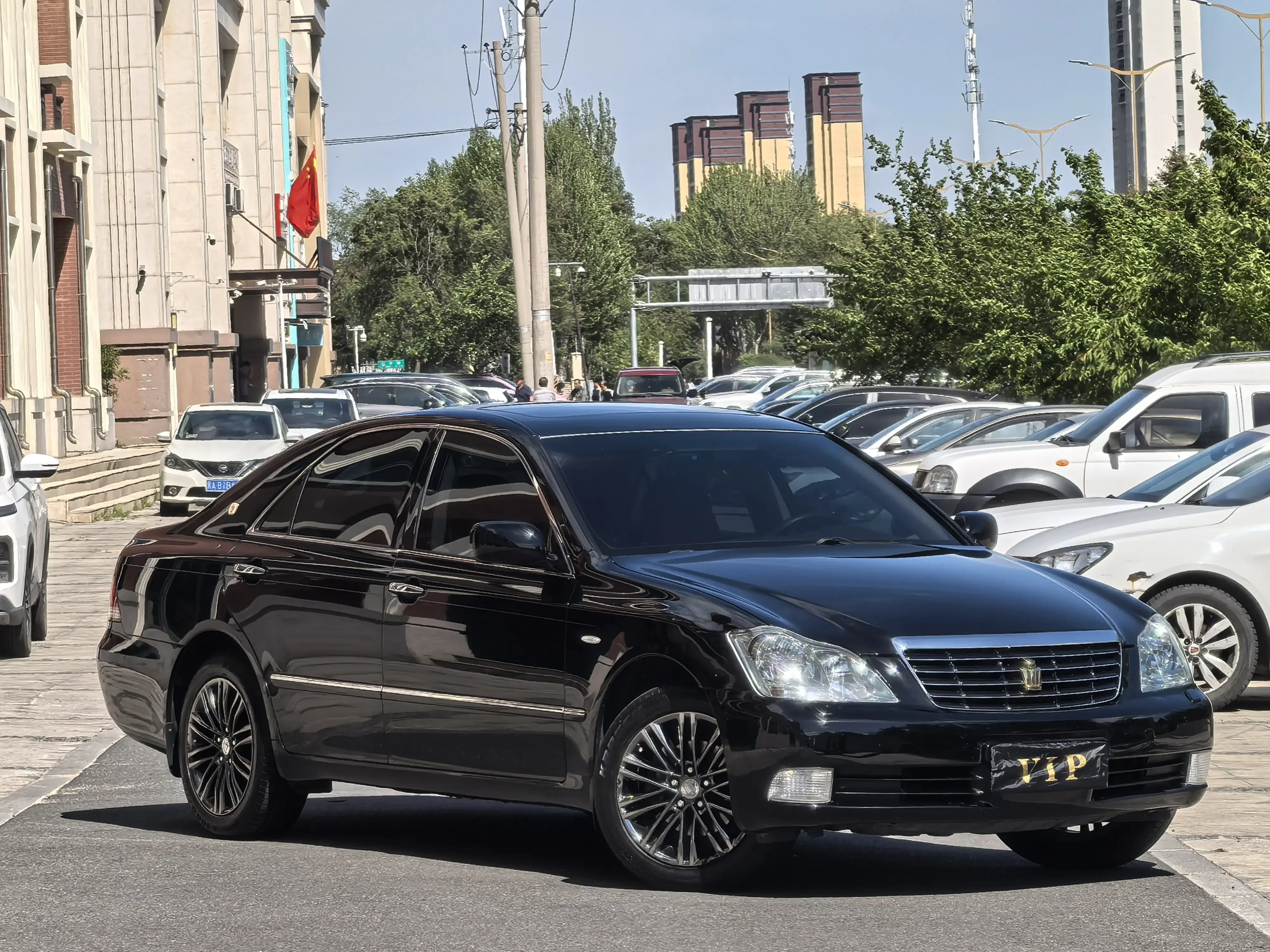 Toyota crown