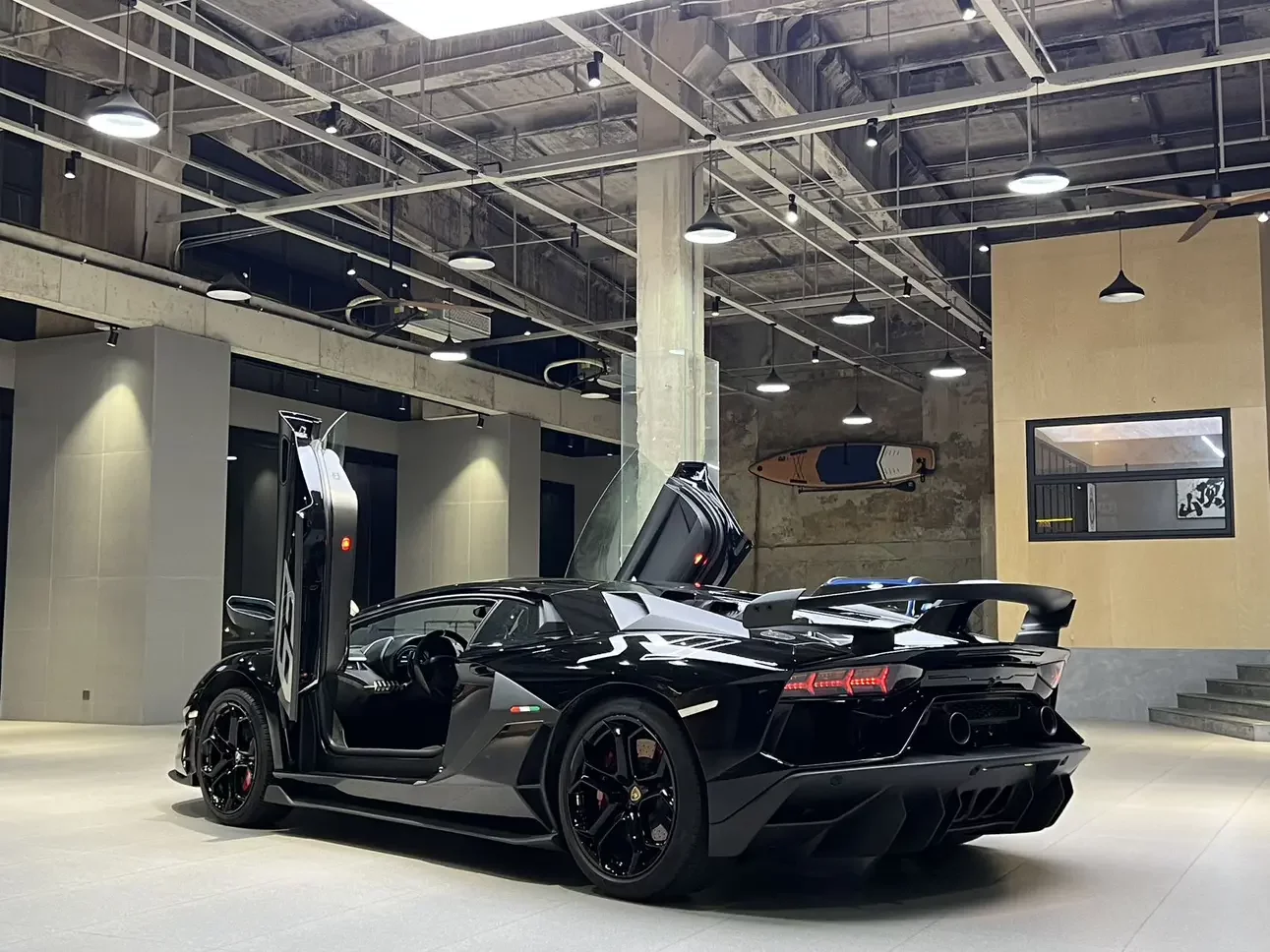 Lamborghini Aventador