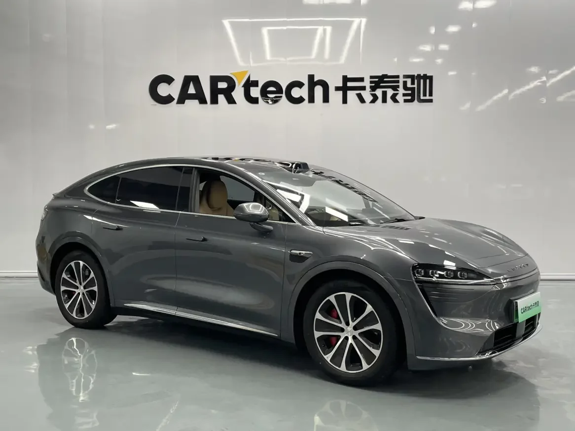 Luxeed Zhijie R7