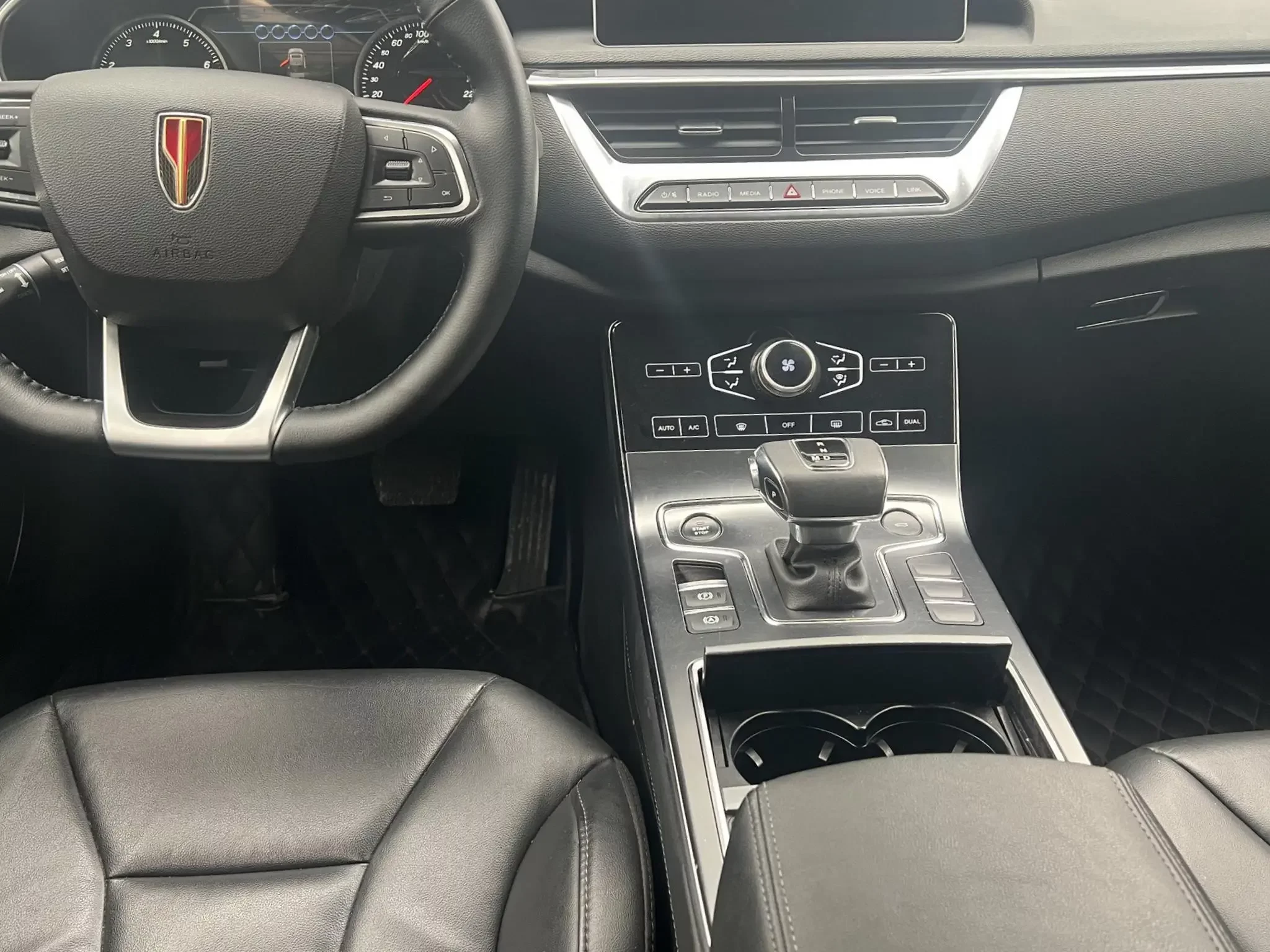 Hongqi H5 classic