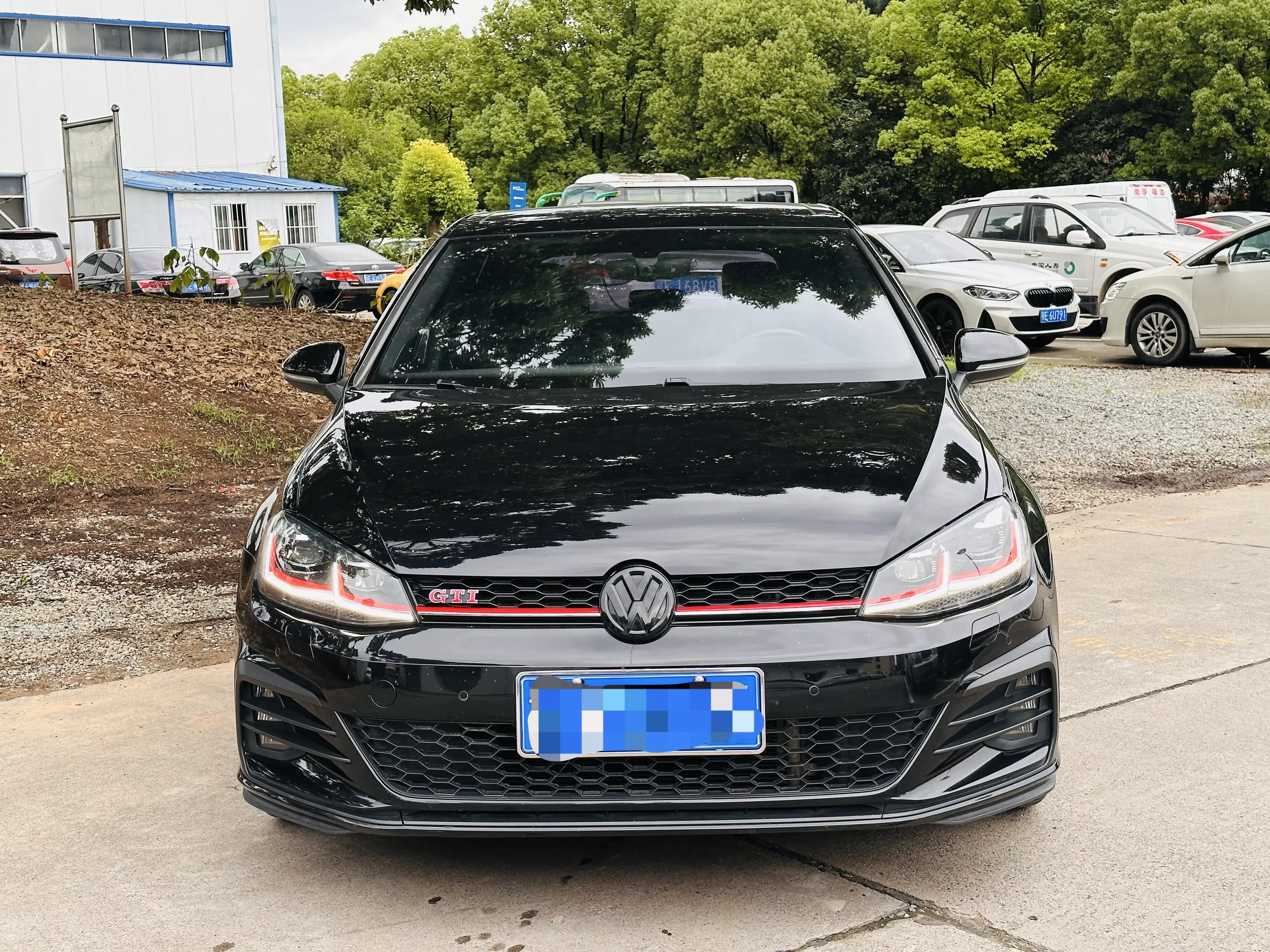 Volkswagen Golf GTI