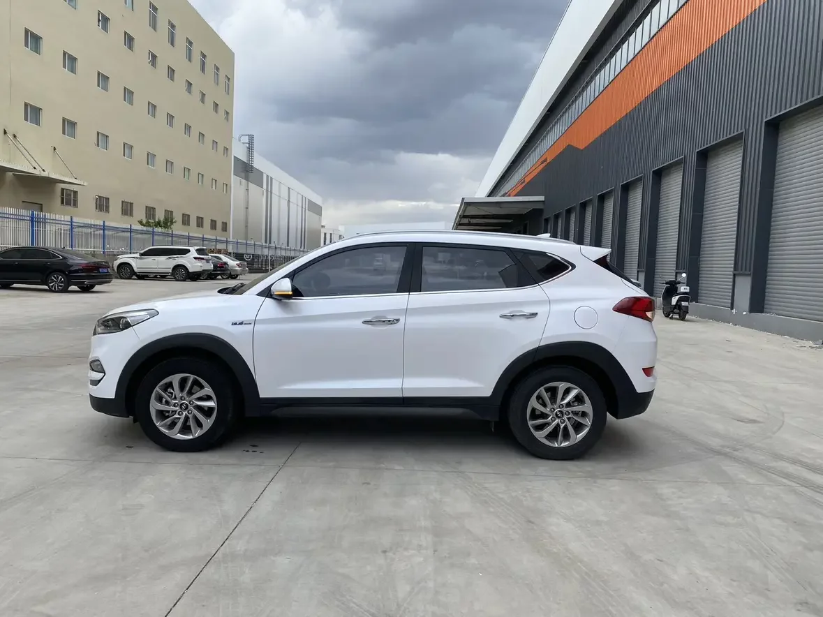 Hyundai Tucson L