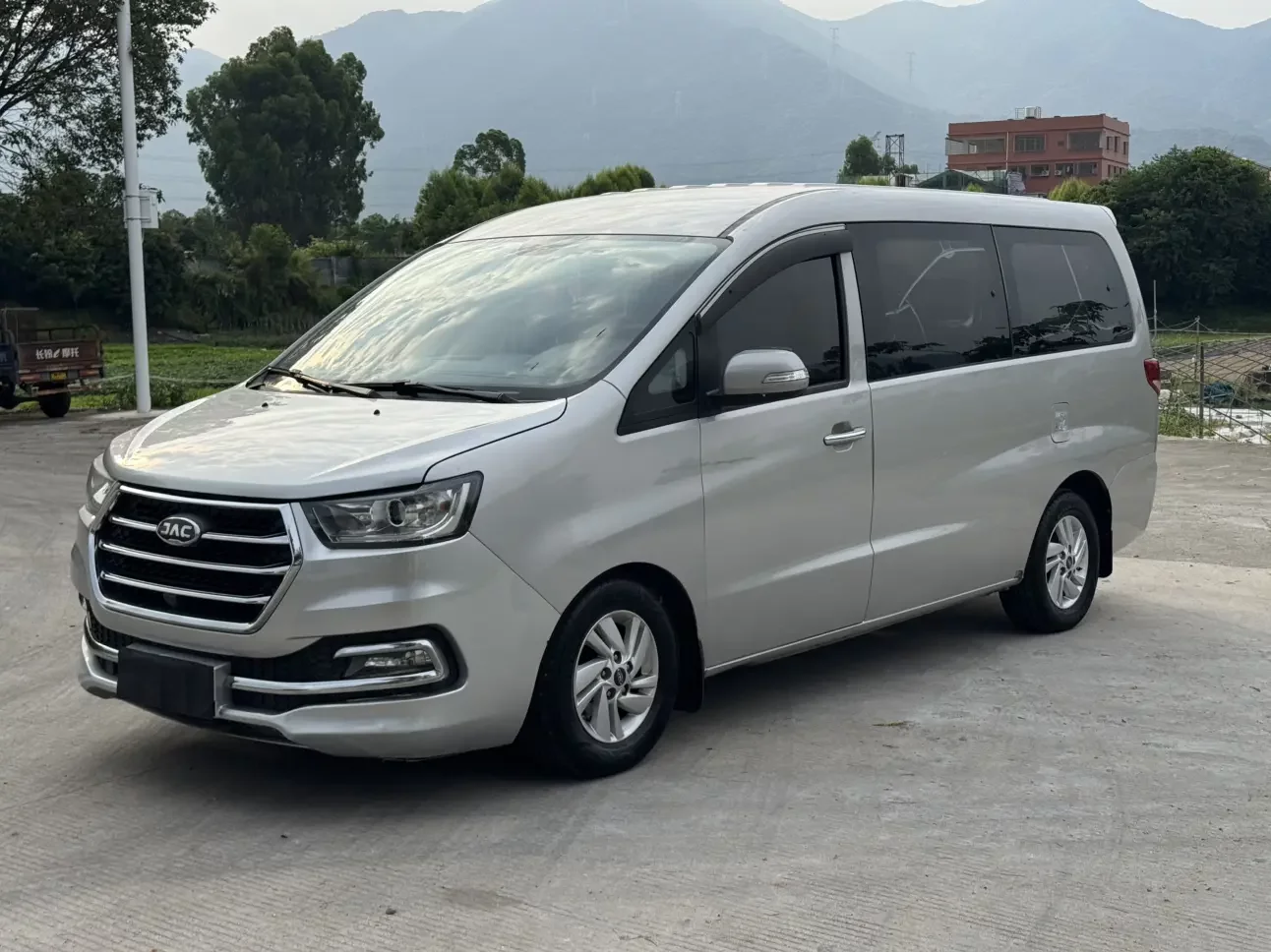 JAC Ruifeng M4