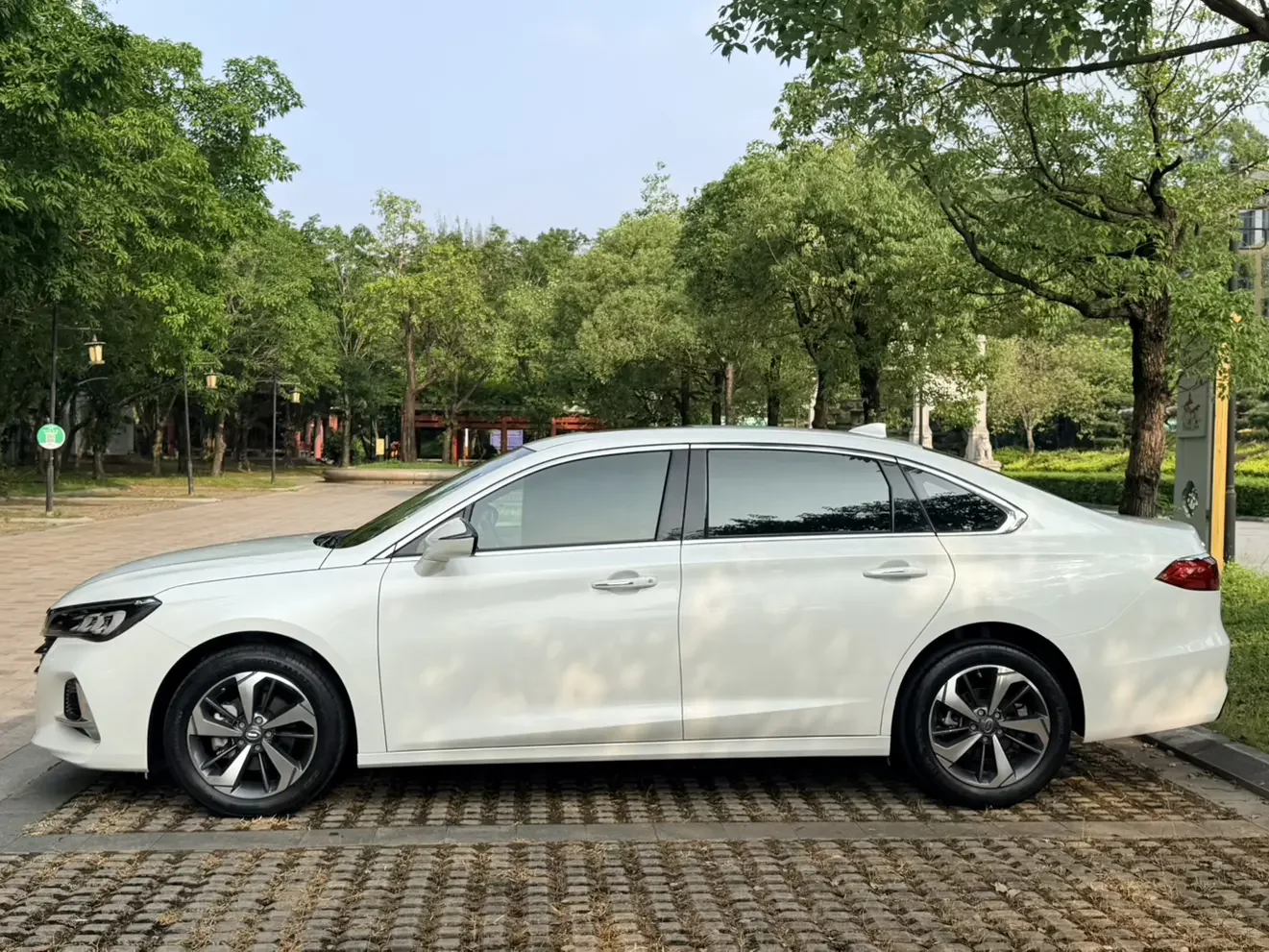 GAC Trumpchi GA6
