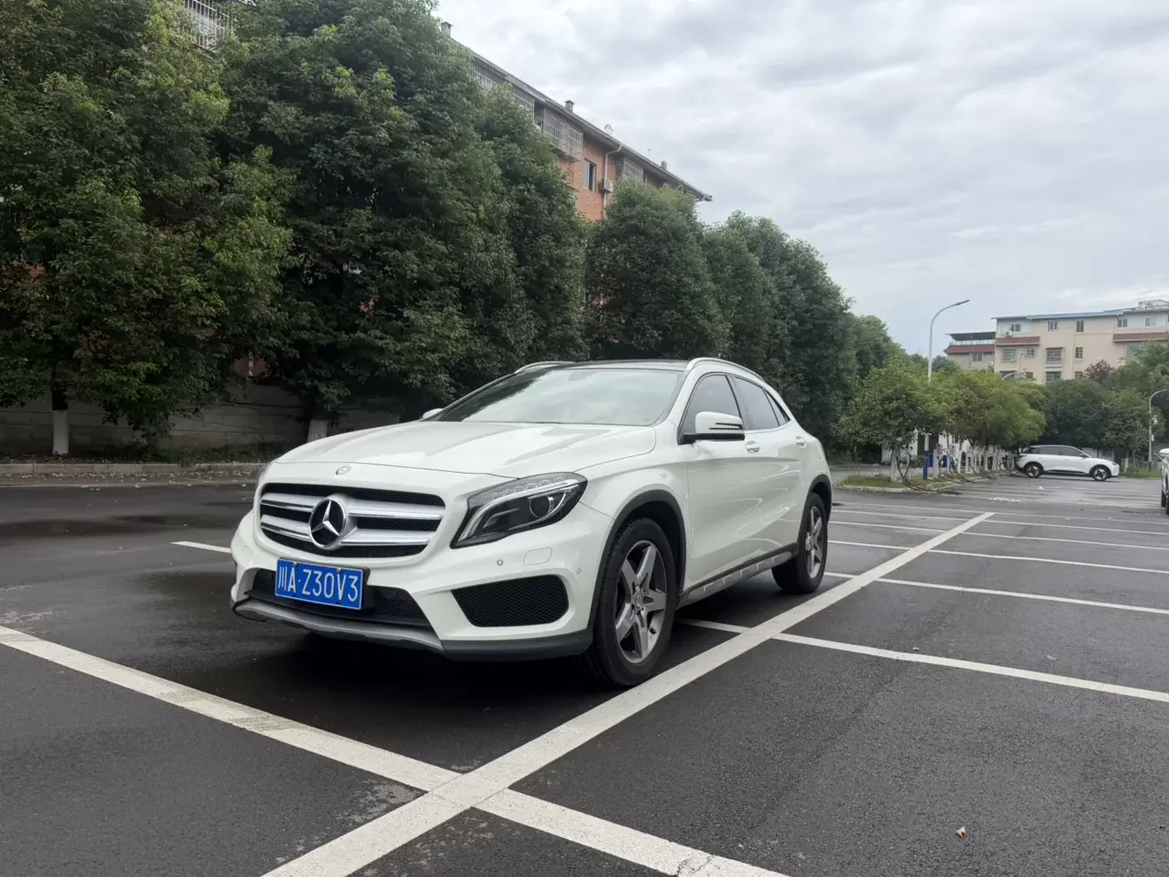 Mercedes-Benz GLA
