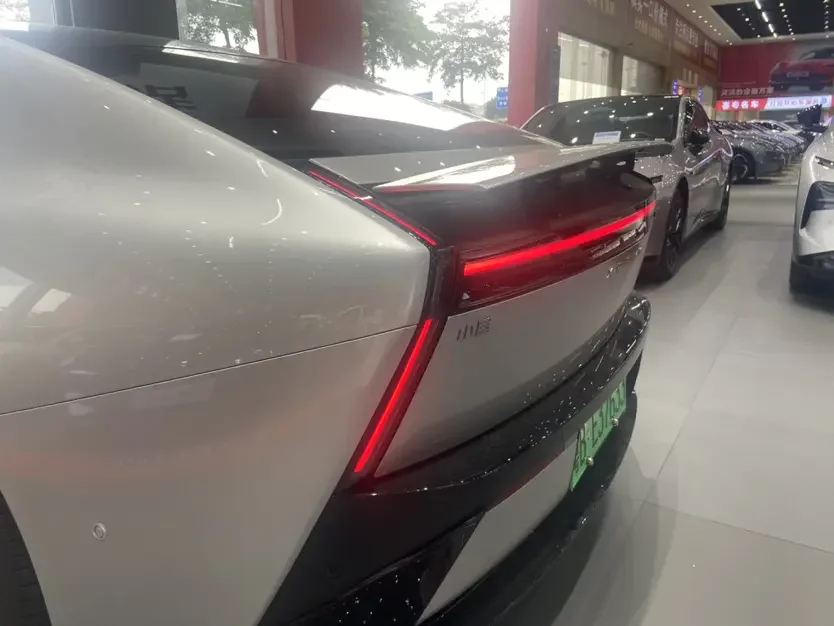 Xpeng P7