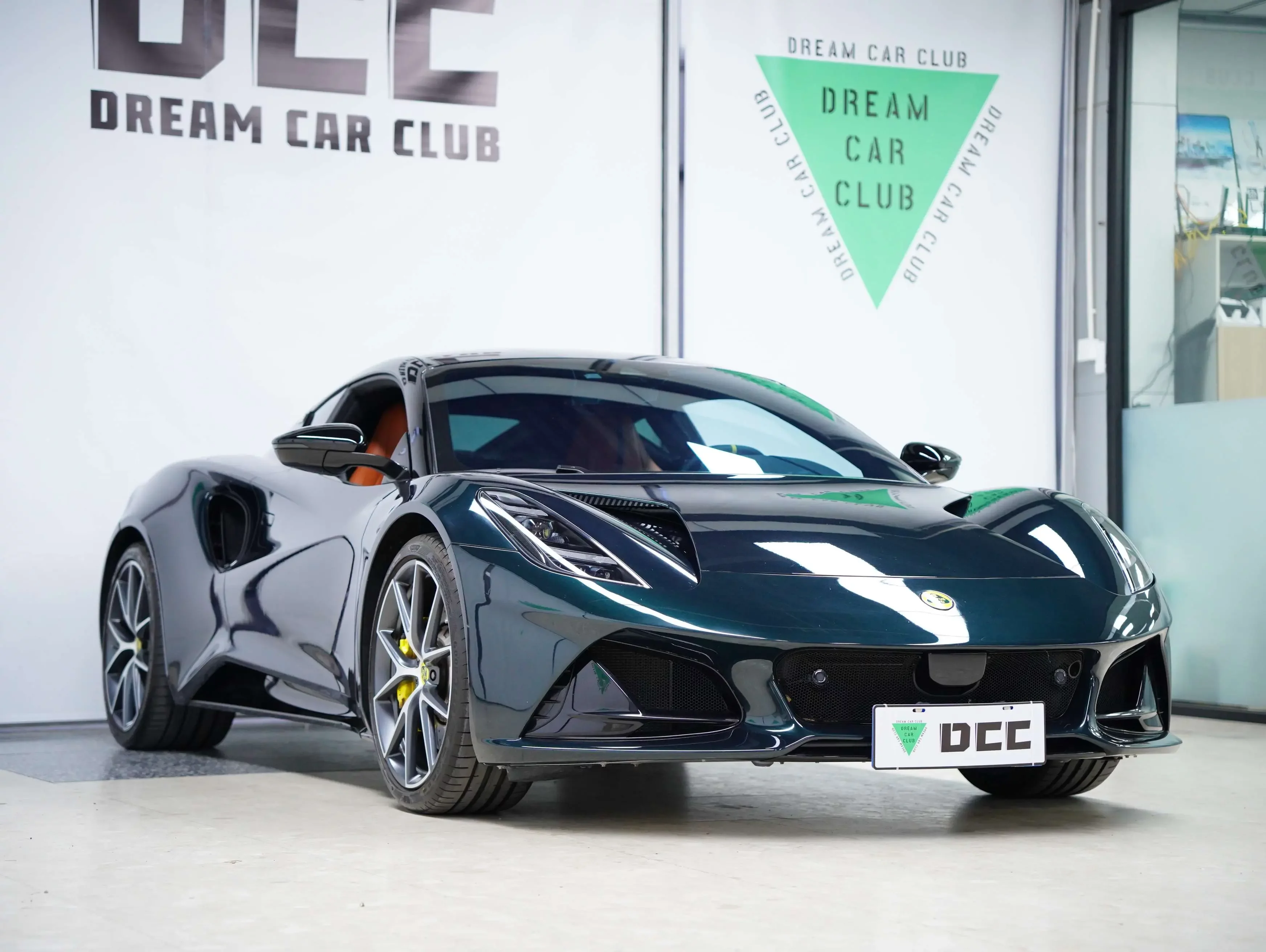 Lotus Emira