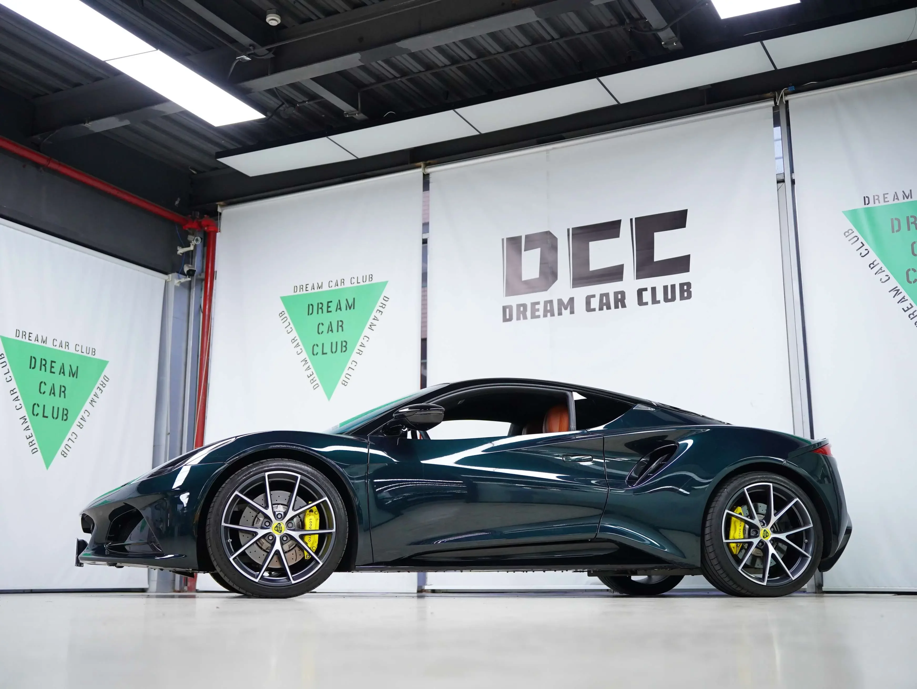 Lotus Emira