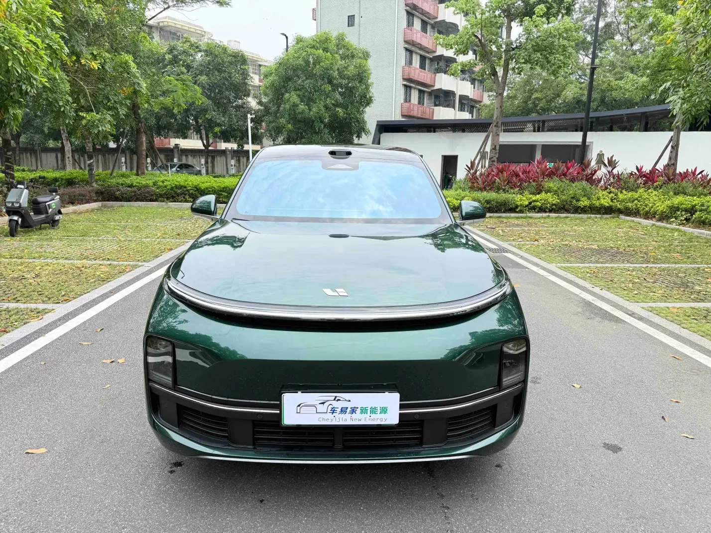 Lixiang L8
