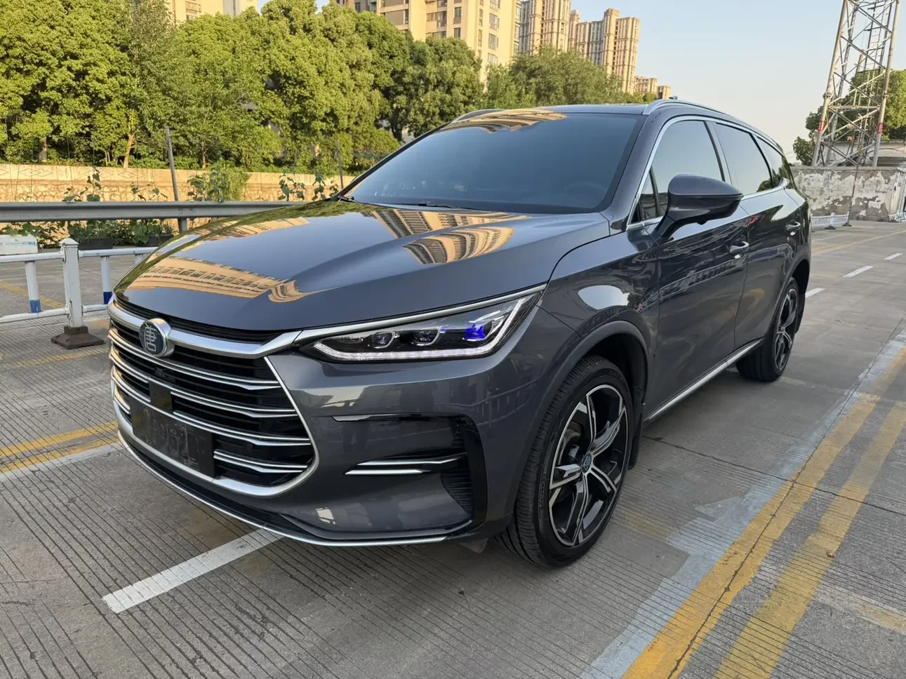 BYD Tang DM