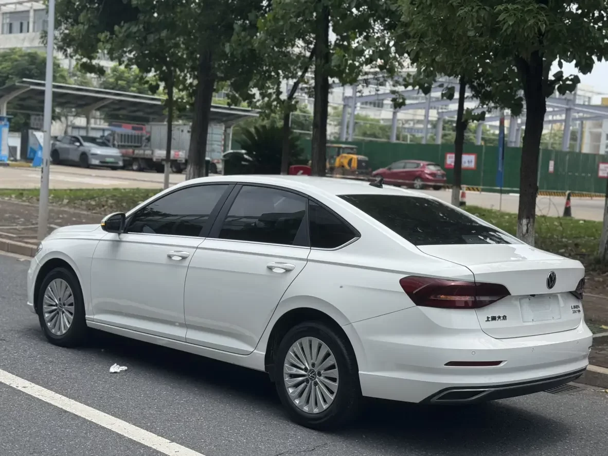 Volkswagen Lavida
