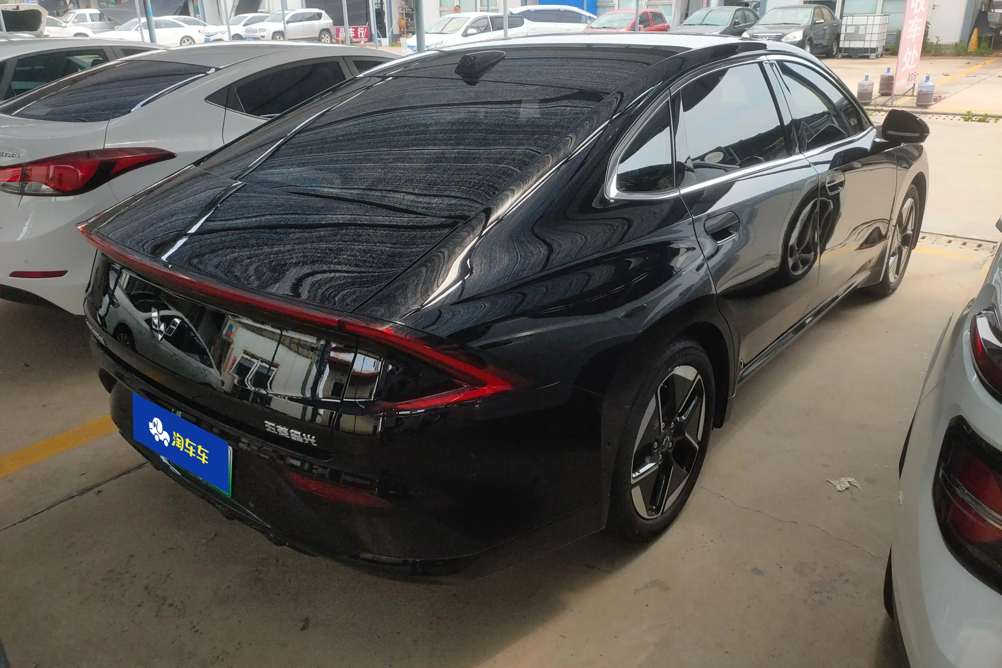 Wuling Starlight EV