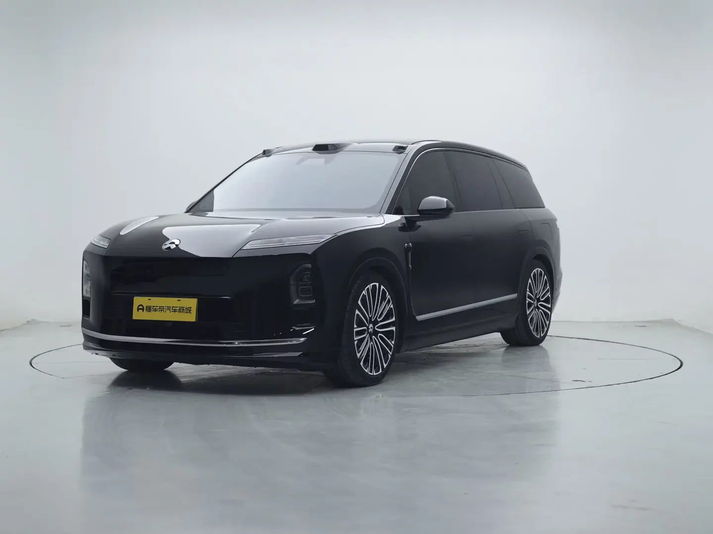 NIO ES8