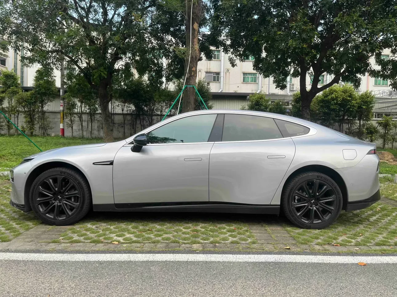 Xpeng P7