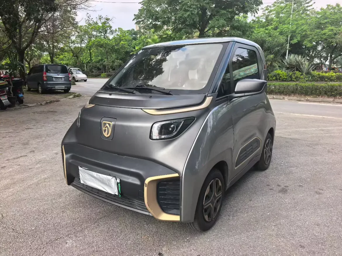 Baojun E200