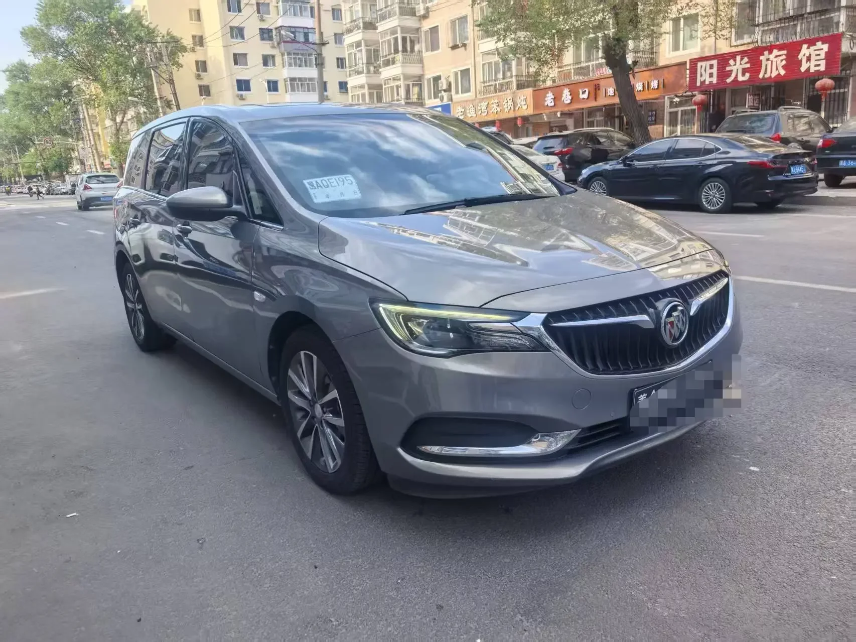 Buick GL6