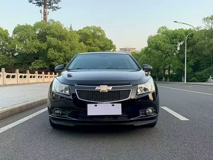 Chevrolet Monza (Cruze)  из Китая
