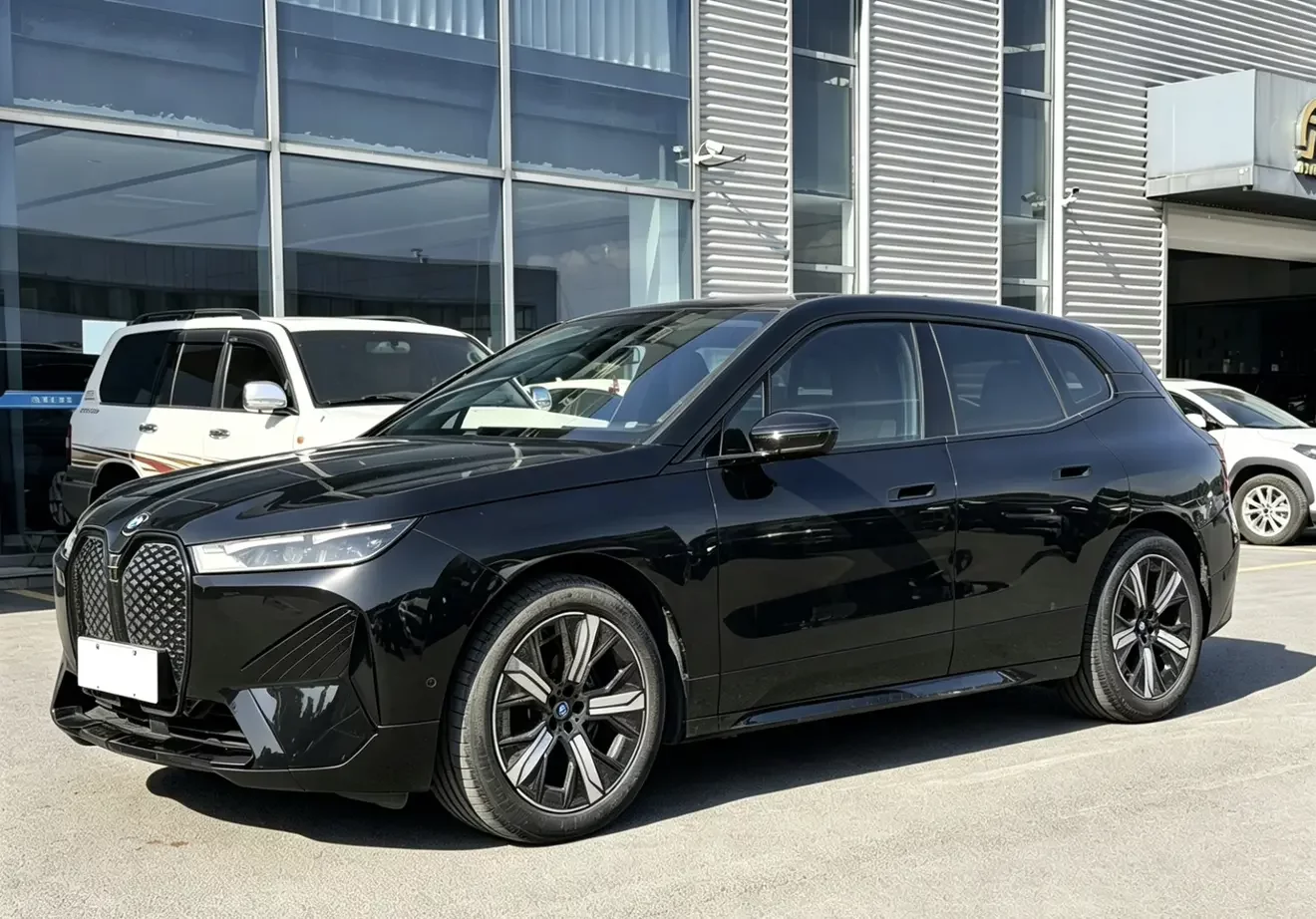 BMW iX