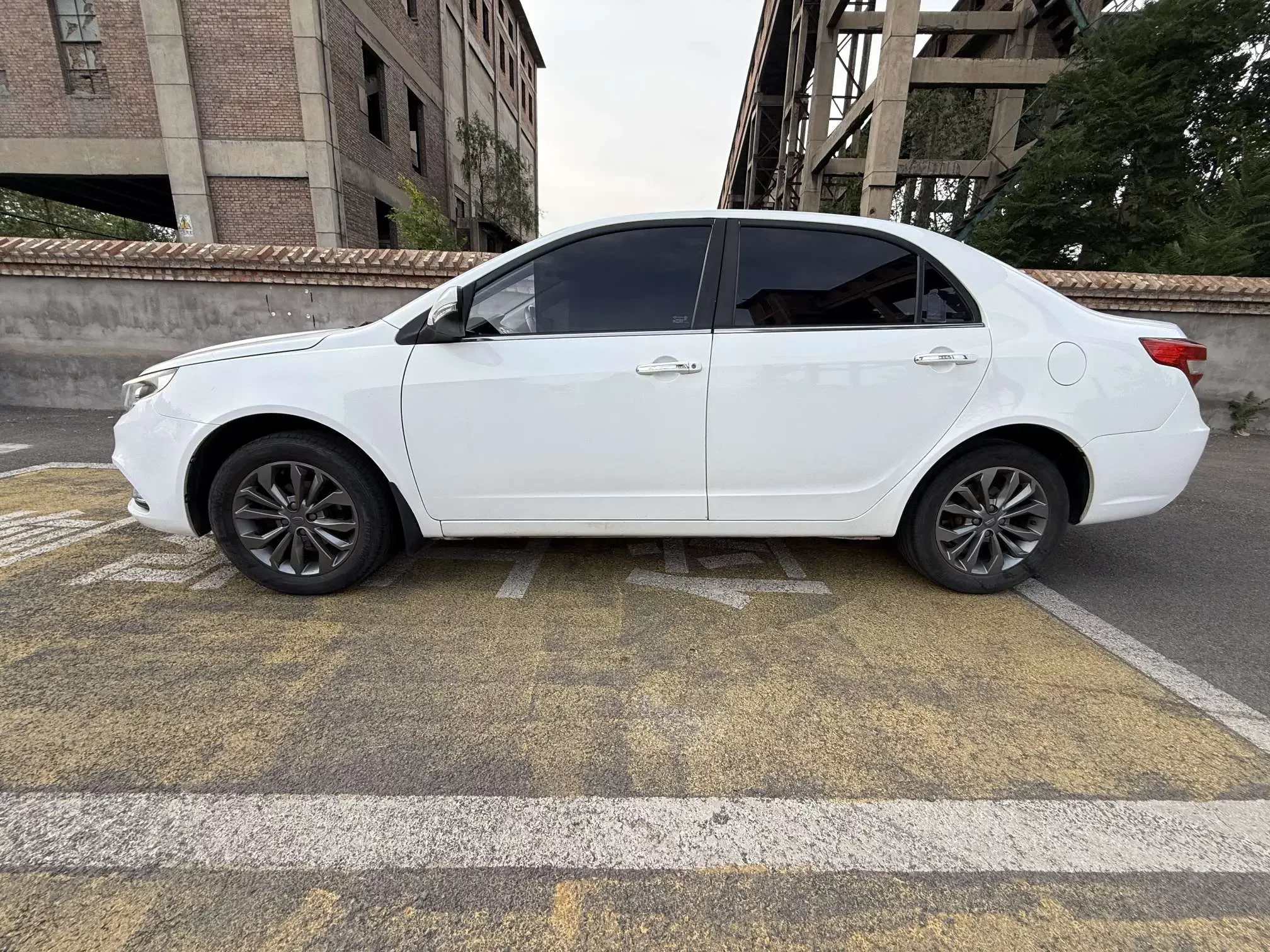 Geely Vision