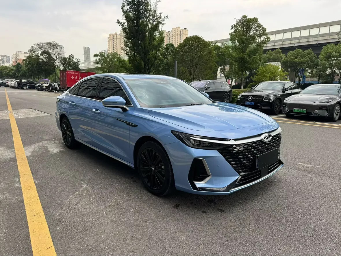 Chery Arrizo 8