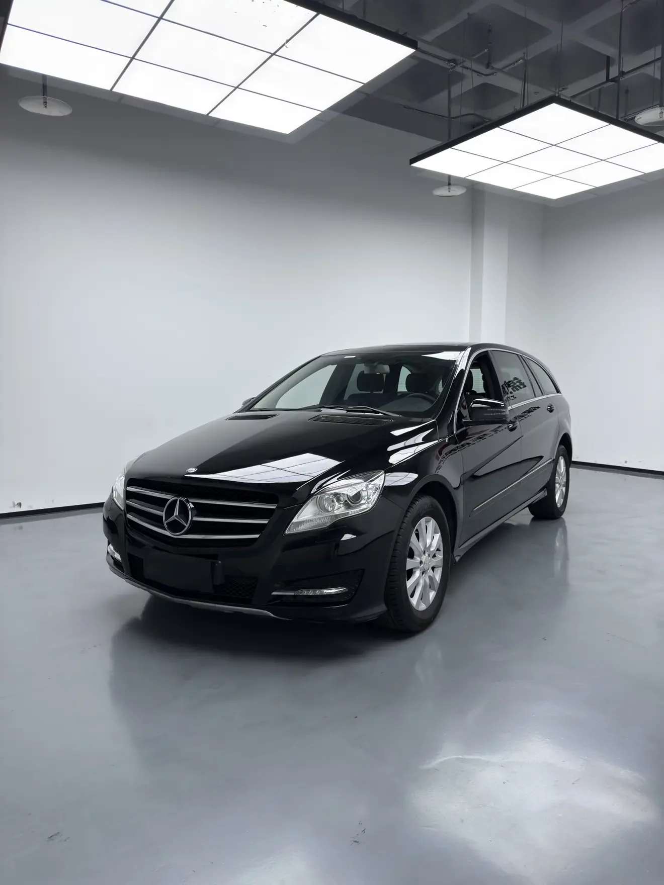 Mercedes-Benz R-Class