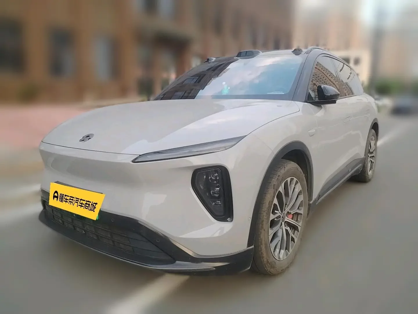 NIO ES6