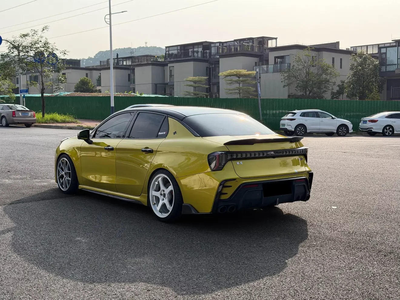 Lynk & Co 03