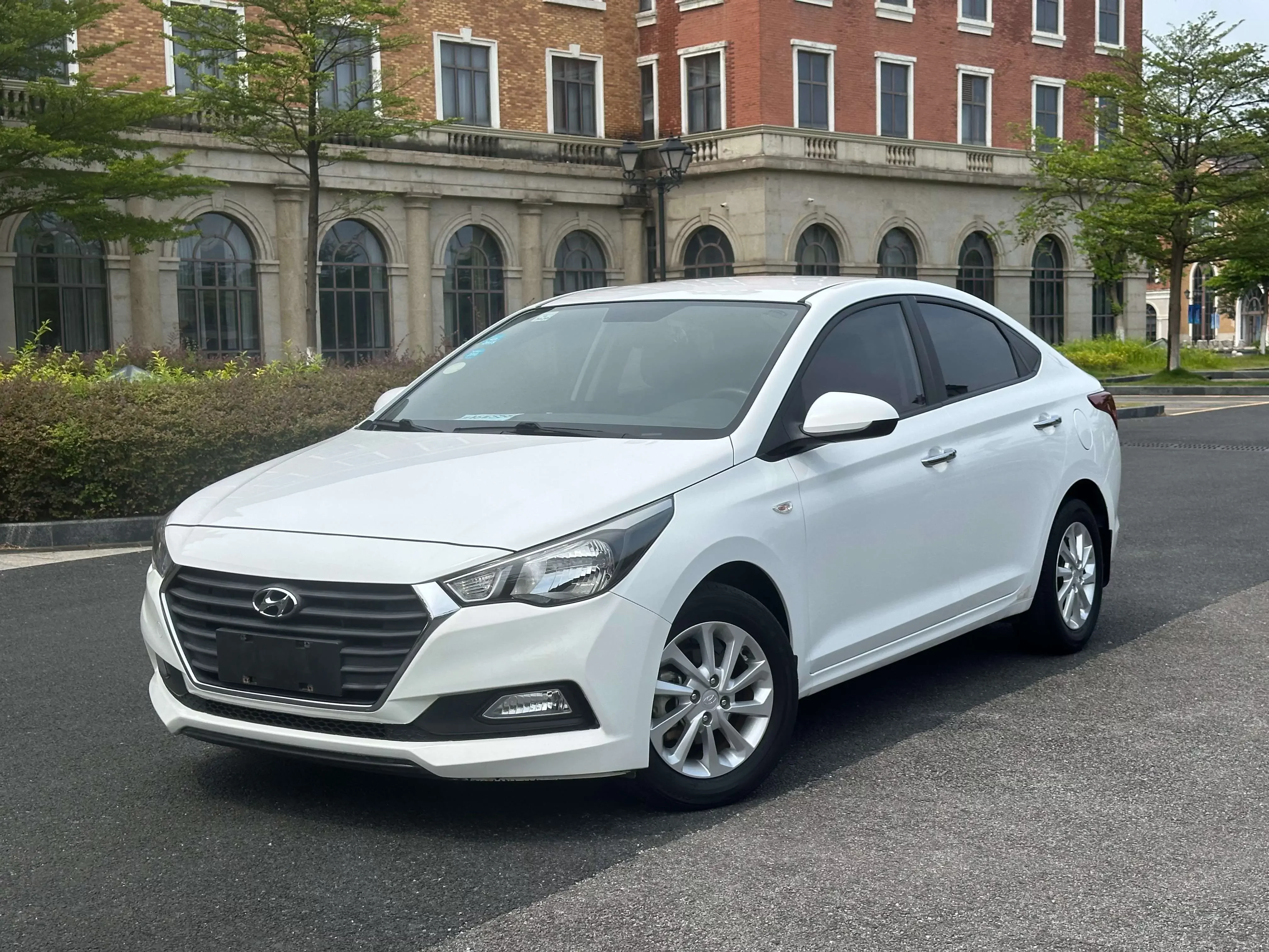 Hyundai Accept