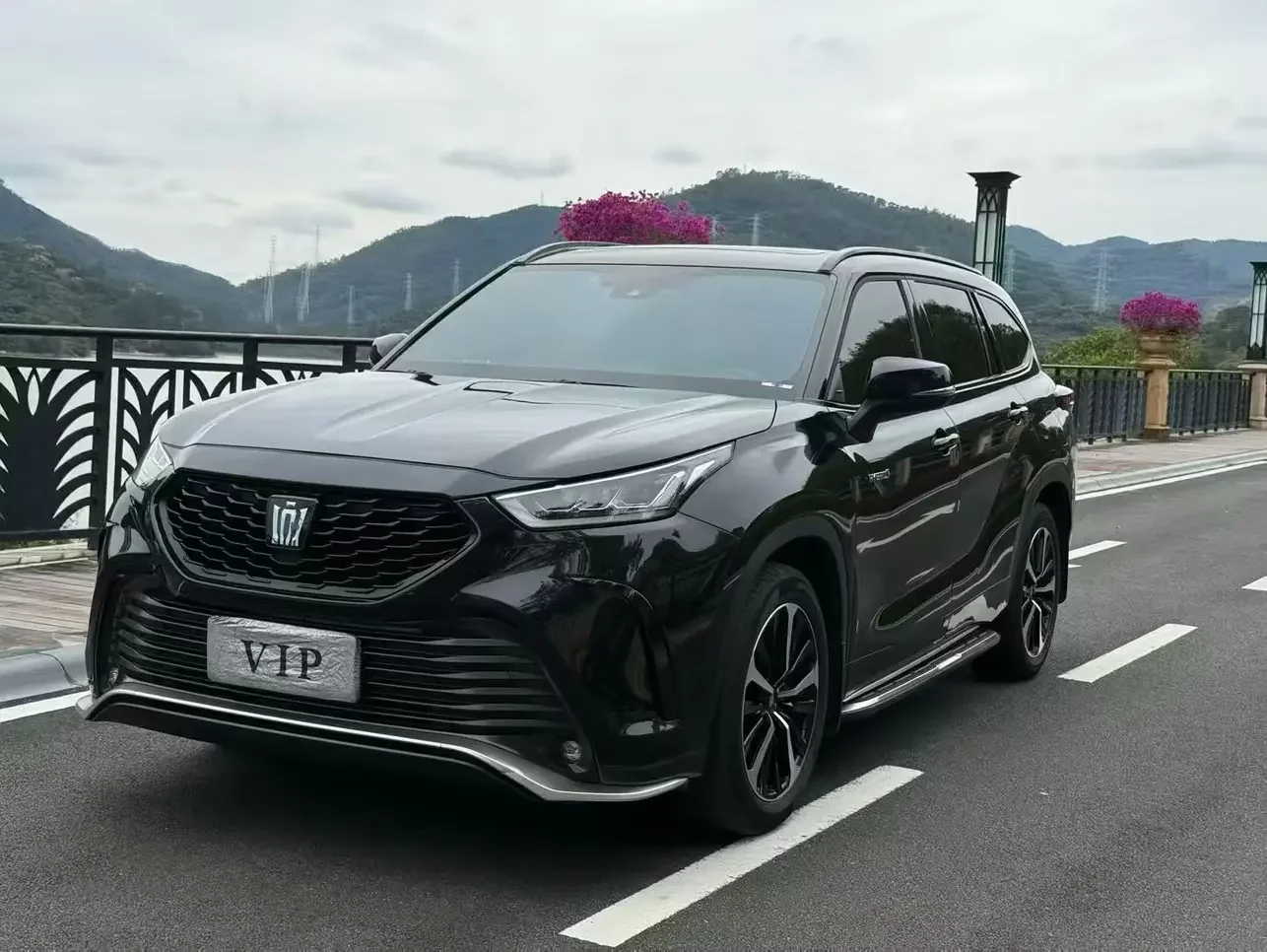 Toyota Crown Kluger