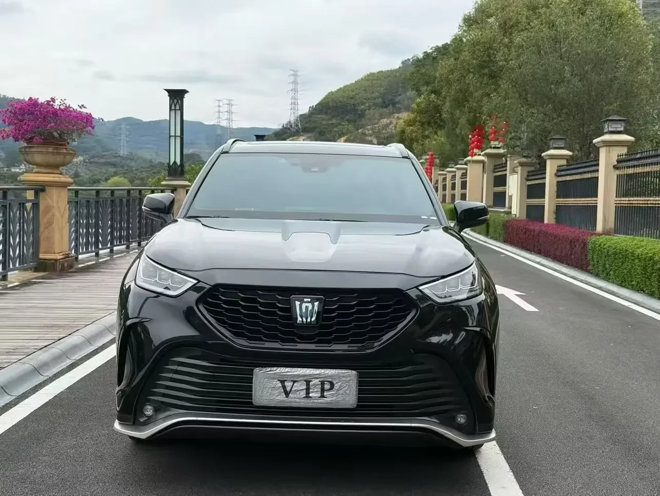 Toyota Crown Kluger