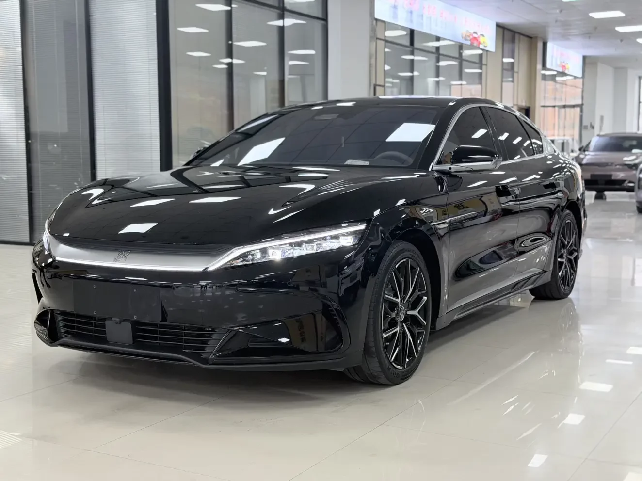 BYD Han EV