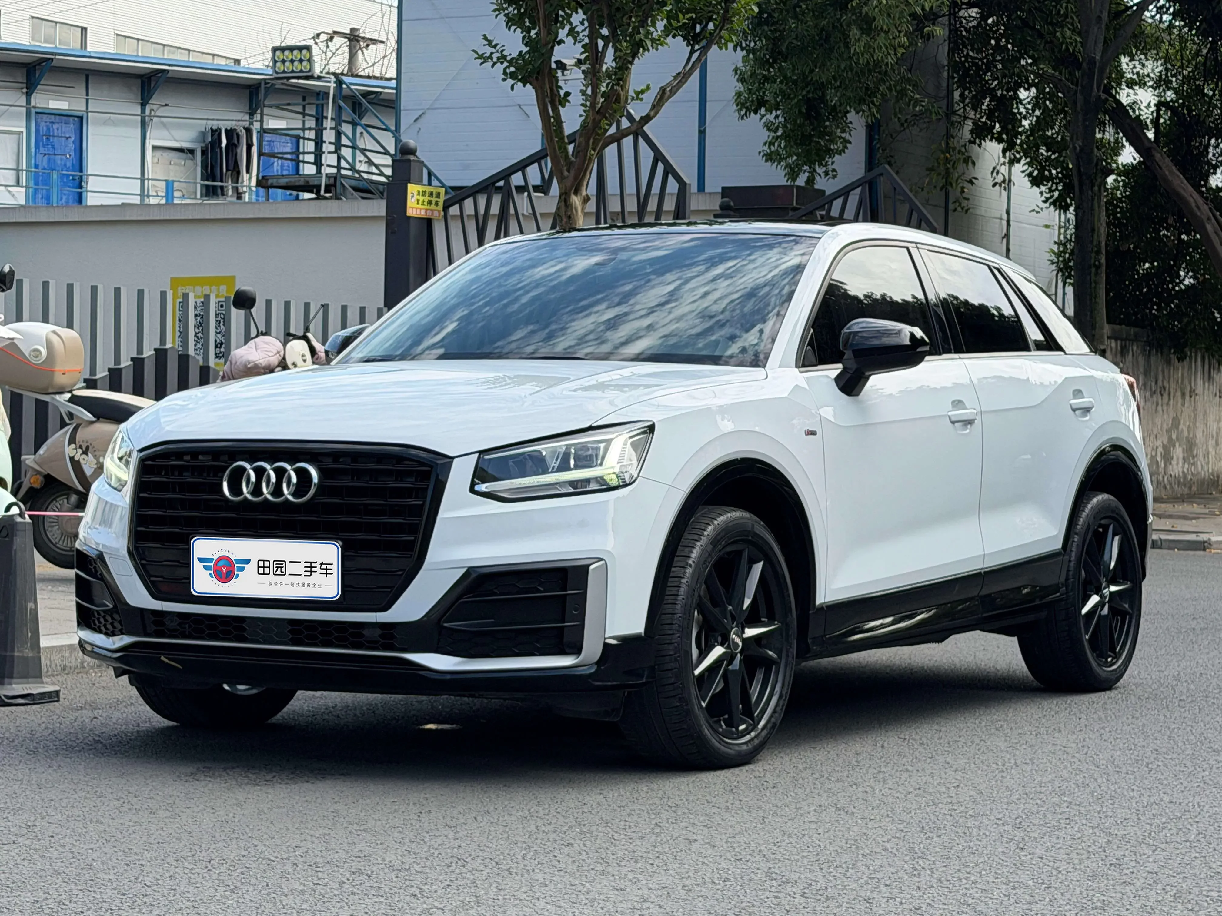Audi Q2L